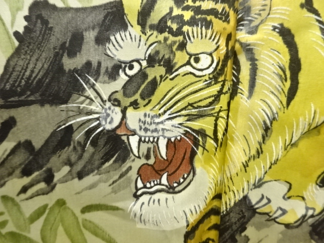 Japanese Kimono / Zugawari Silk